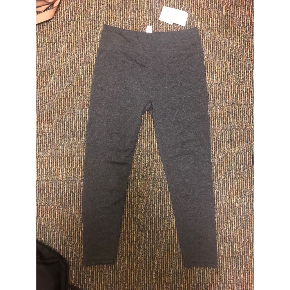 Fabletics XL seamless leggings NWT never worn.